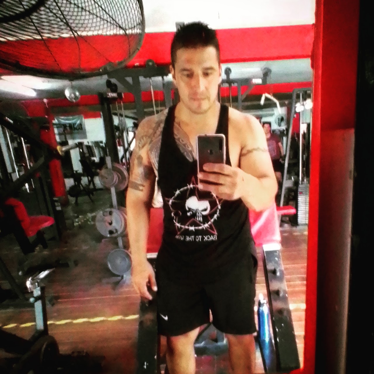 Entrenamiento en Colo's Gym